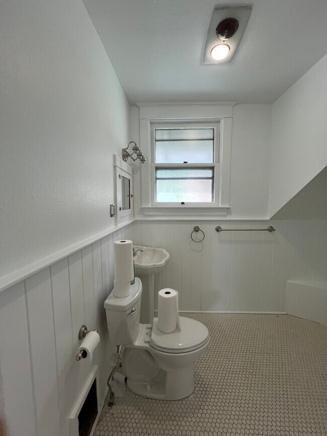 Photo - 1402 SE 32nd Ave