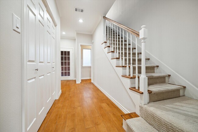 Photo - 15 Rutgers Pl