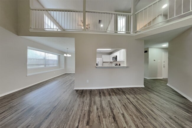 Photo - 2415 Pebbledowne Cir