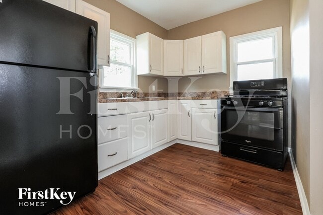 Photo - 754 North Ave