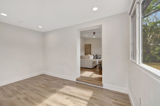 Photo - 1721 SW 13th St