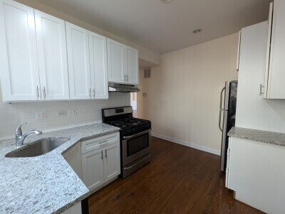 Photo - 1821 W Leland Ave Unit 1