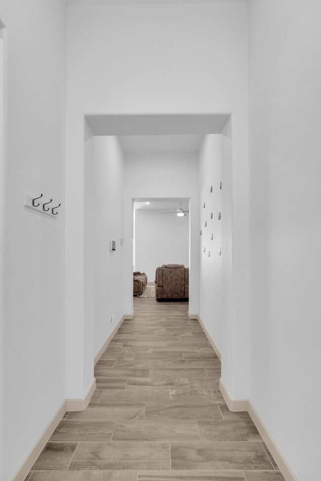 Photo - 12614 Amesbury