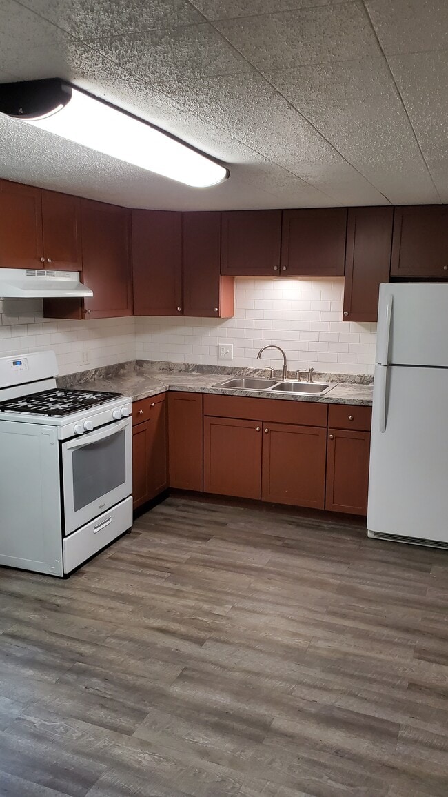 Building Photo - 2520 Vineyard St Rental