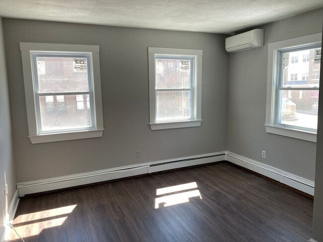 Photo - Rantoul Street Unidad 90-2