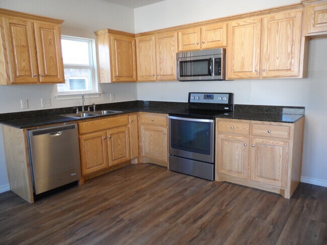 Photo - 1208 Country Club Rd Unidad C