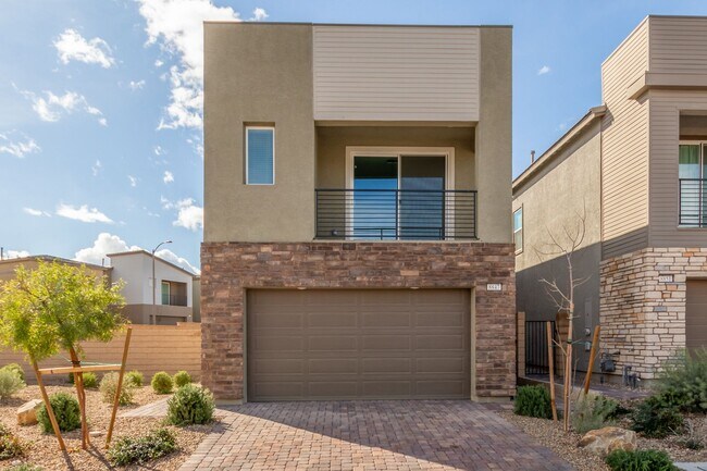 Photo - Gorgeous 3 Bedroom home in the gated Belte...