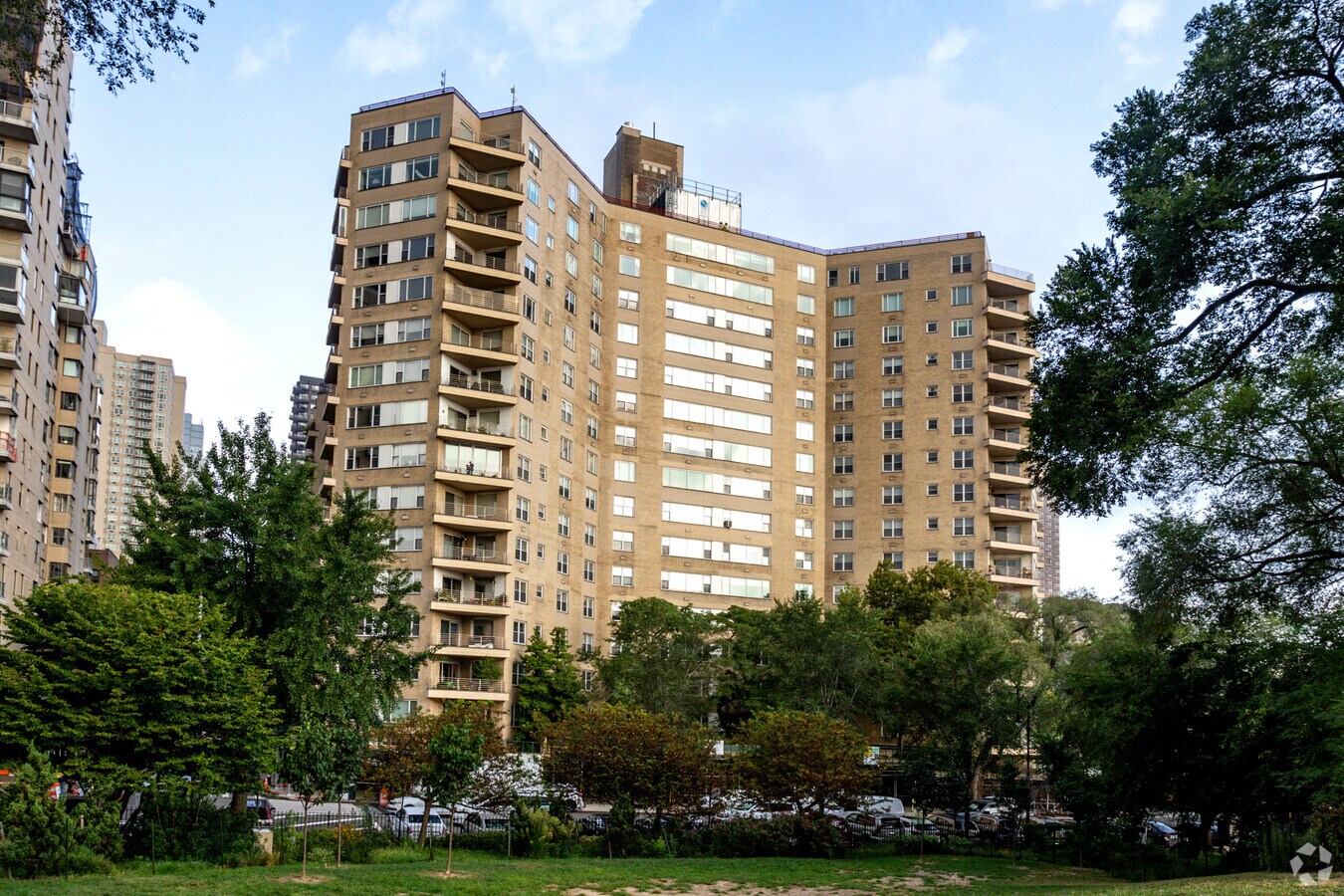 Photo - 200 E East End Ave