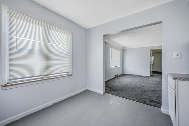 Photo - 11700 Engleside St