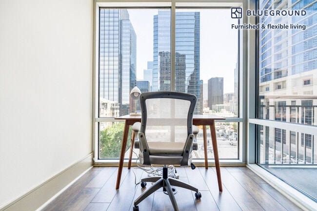 Photo - 101 Colorado St Unidad FL7-ID336