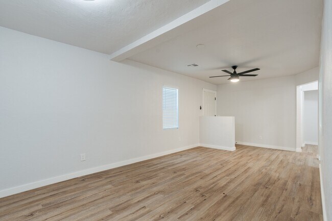 Photo - 600 SW 33rd St