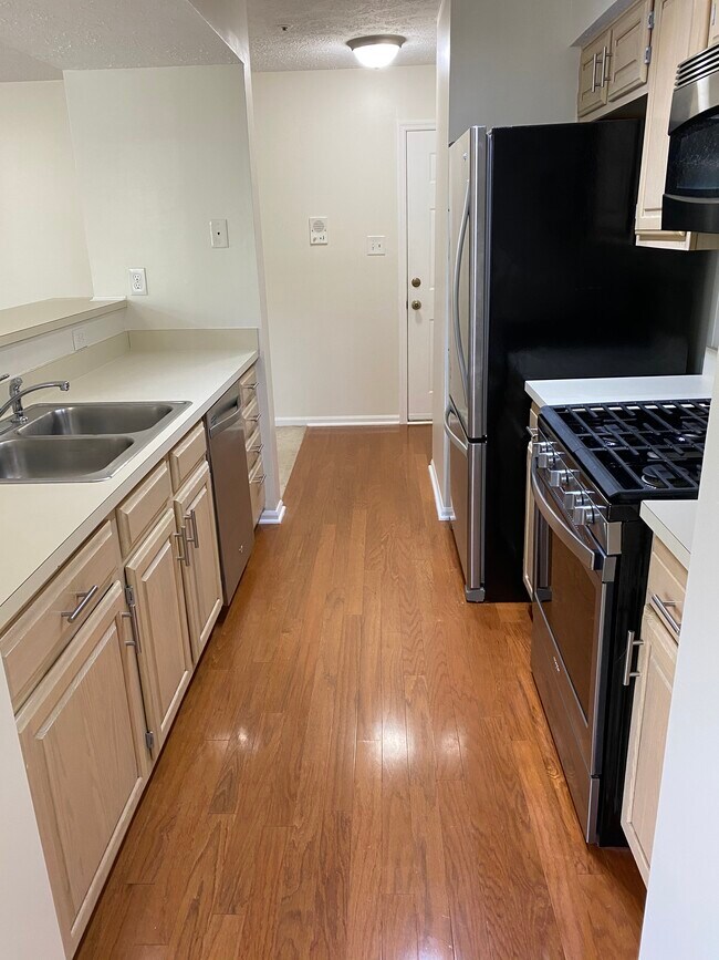 Photo - 67 Eldon Way