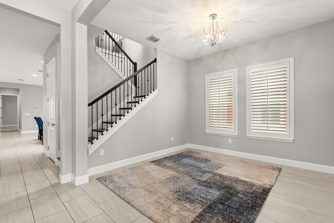 Photo - 6875 Arnoldson St