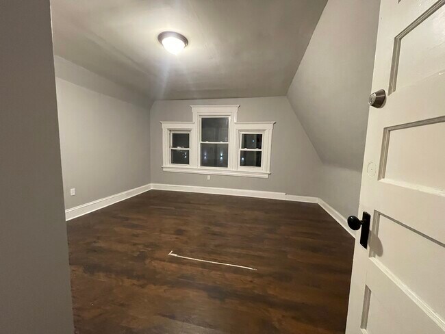 186 Central Ave Unit 3