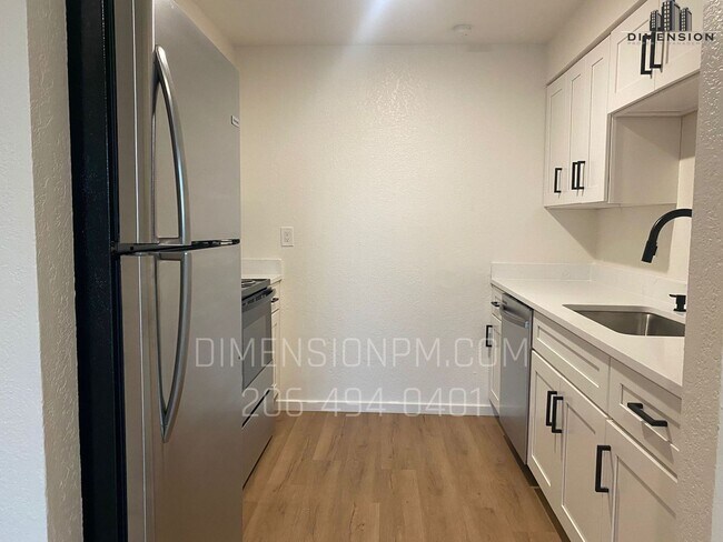 Photo - Refreshed 2 bed 1 bath in the City of Pacific!  Easy to Tour! (close to trails!)