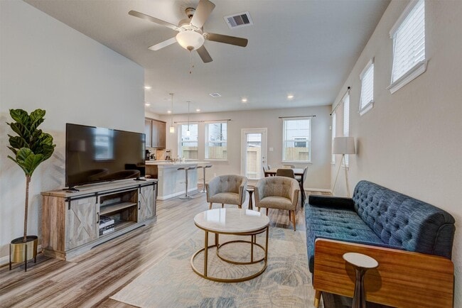 Photo - 1529 Beach Oak Dr