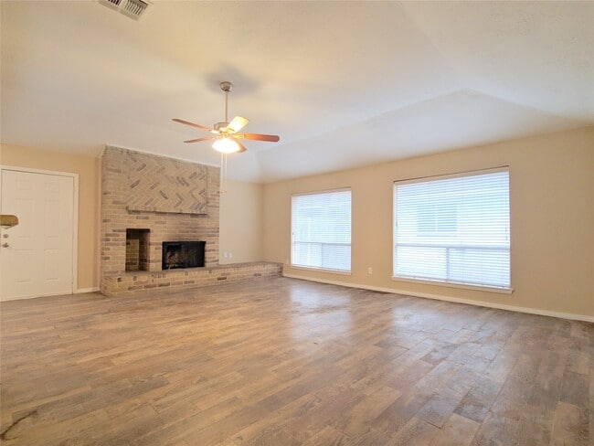 Photo - 4410 Dawn Creek Ln