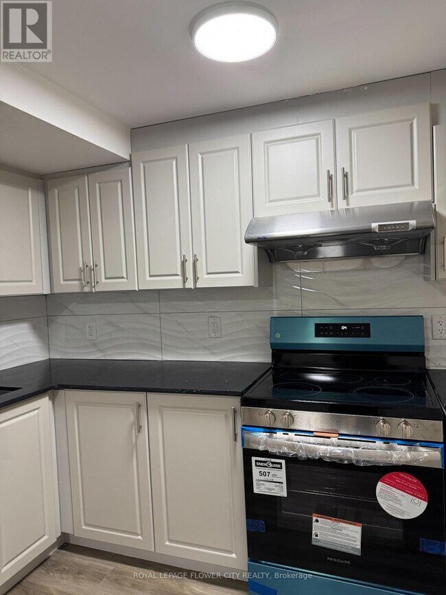 Photo - 5435 Richmeadow Mews