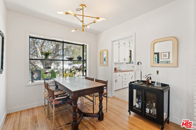 Photo - 8300 Creighton Ave