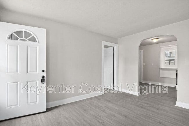 Photo - 9569 6th Bay St Unidad B