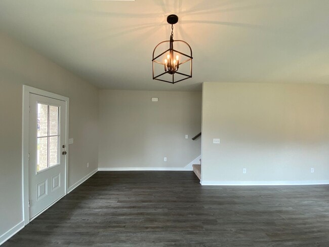 Photo - 130 Ridgeview Cir