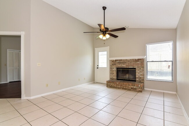Photo - 600 Birgham Pl