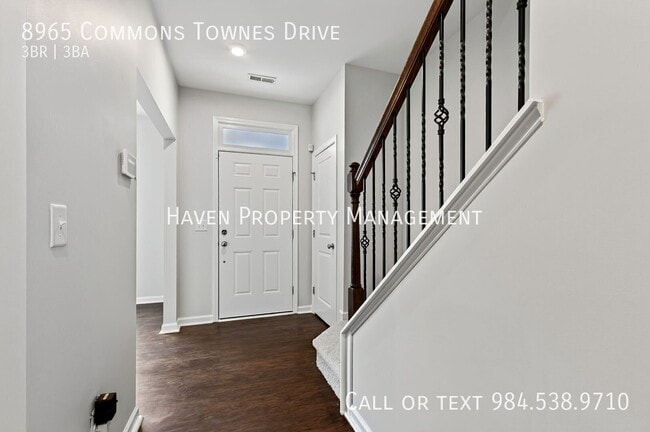 8965 Commons Townes Dr