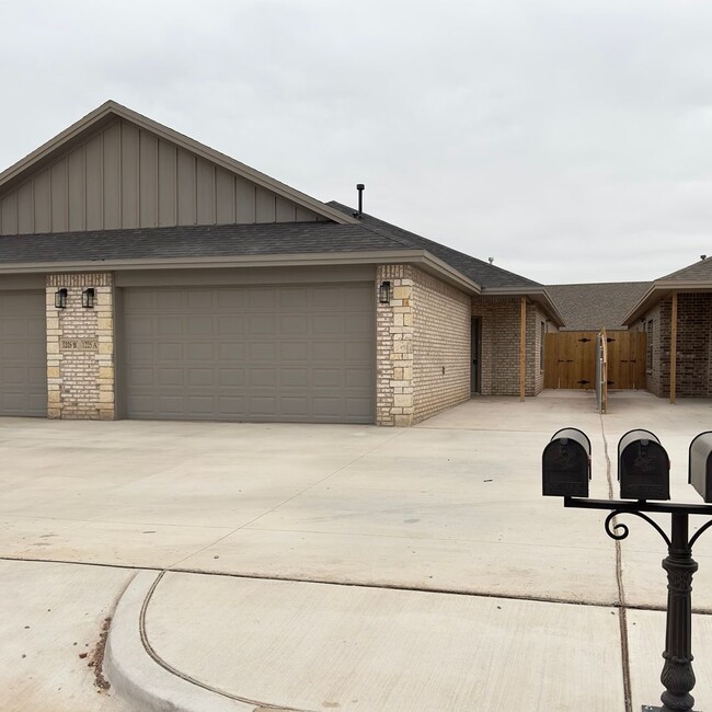 Photo - 1225 Preston Trails Unidad A