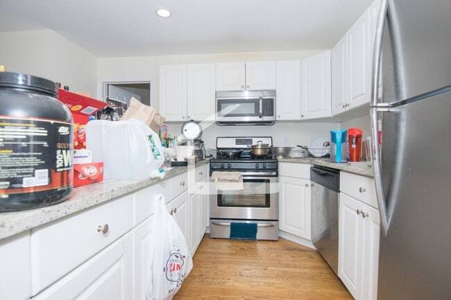 Photo - Check out this 3 bed in Coolidge Corner....