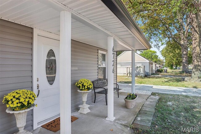 Photo - 6726 Vernon Ave