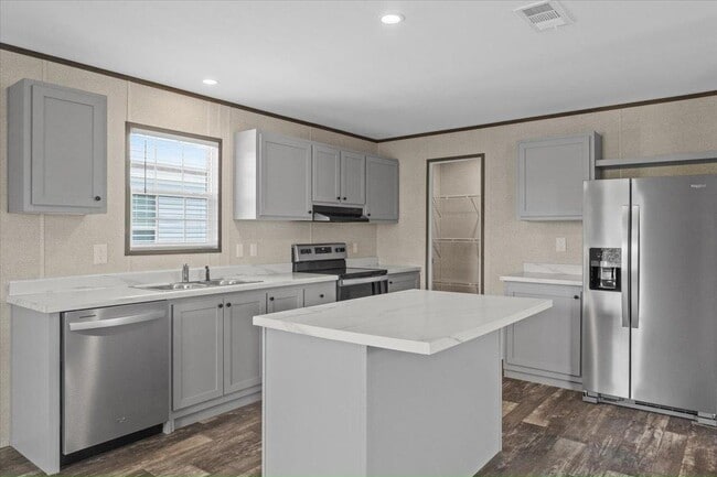 Building Photo - 6711 Hidden Oaks Dr Rental