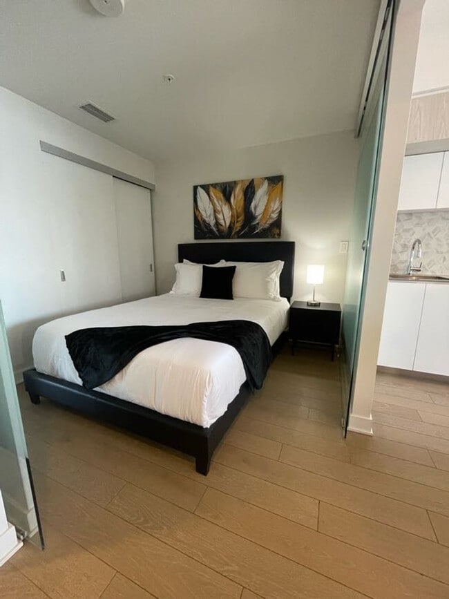 Photo - 1275 Rue de la Montagne Unité SI ID1459286P