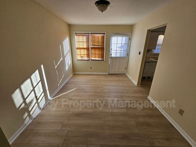 Photo - 514 Peele St