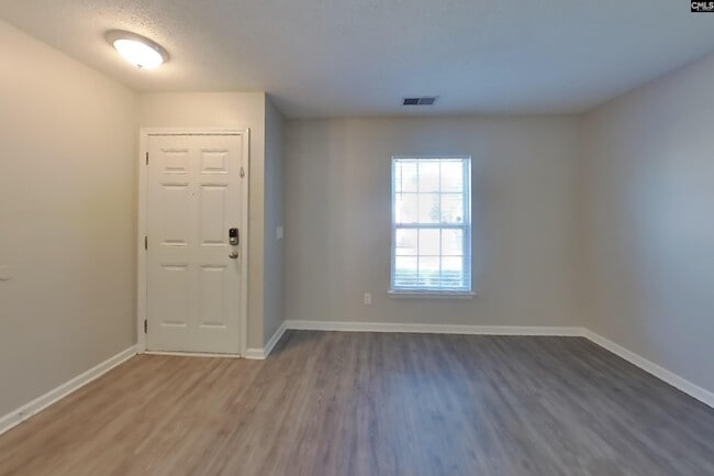 Photo - 80 Springway Dr