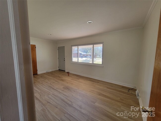 Photo - 6539 Louglen Cir