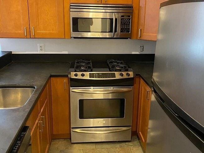 Photo - 3220 17th St NW