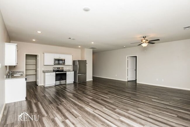 1309 Escondido Dr