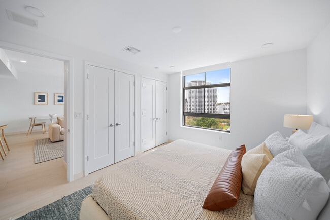 Luxury Apartments at 1818 Park
