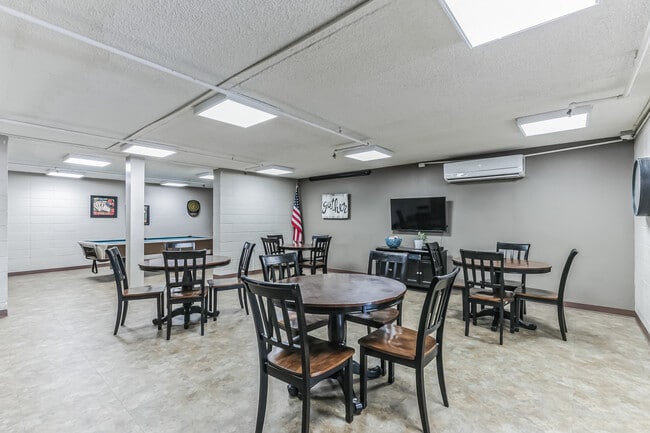 Capitol View Tower Apartments - Seniors 62+