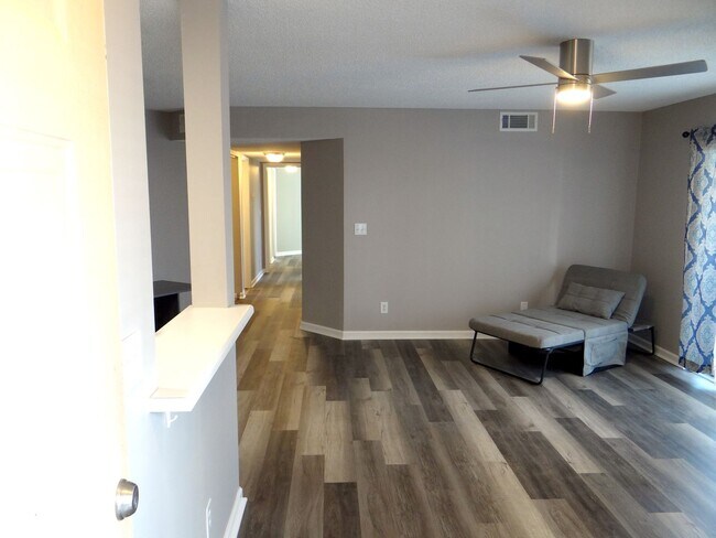 Photo - Long term ground floor rental- Rent Specia...