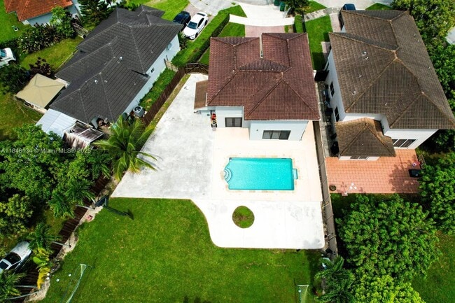 Photo - 16710 SW 140th Ave