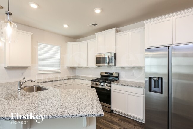 Photo - 709 Ridgemoor Trl