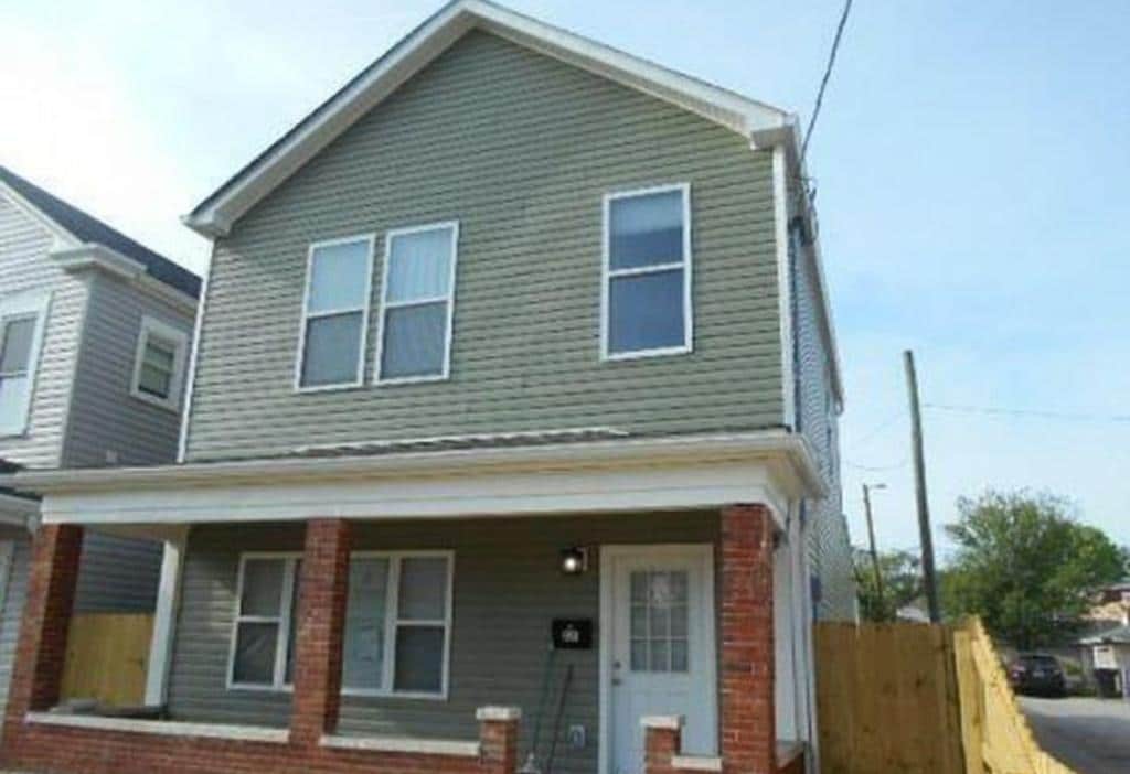Photo - 320 M St