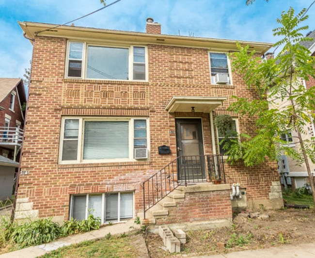 Building Photo - 316-318 S Brooks St Unit 316