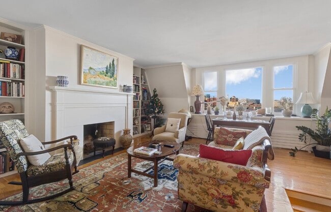 Building Photo - 122 Beacon St Unit 6C