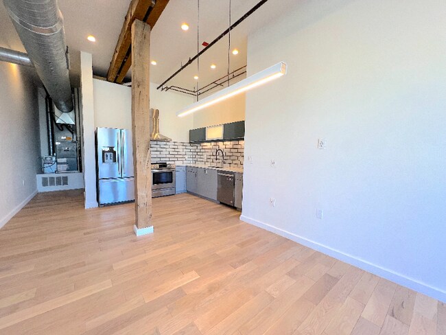 Photo - 1410 Gratiot Ave Unit #202