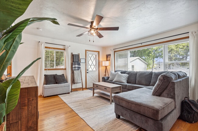 Photo - 240 Koshkonong Dr