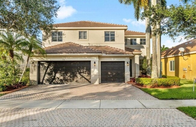 736 Tulip Cir
