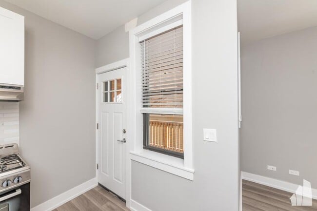 Photo - 2 bedroom in Chicago IL 60613