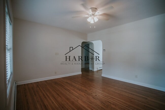 Photo - 608 6th Ave SW Unit 1